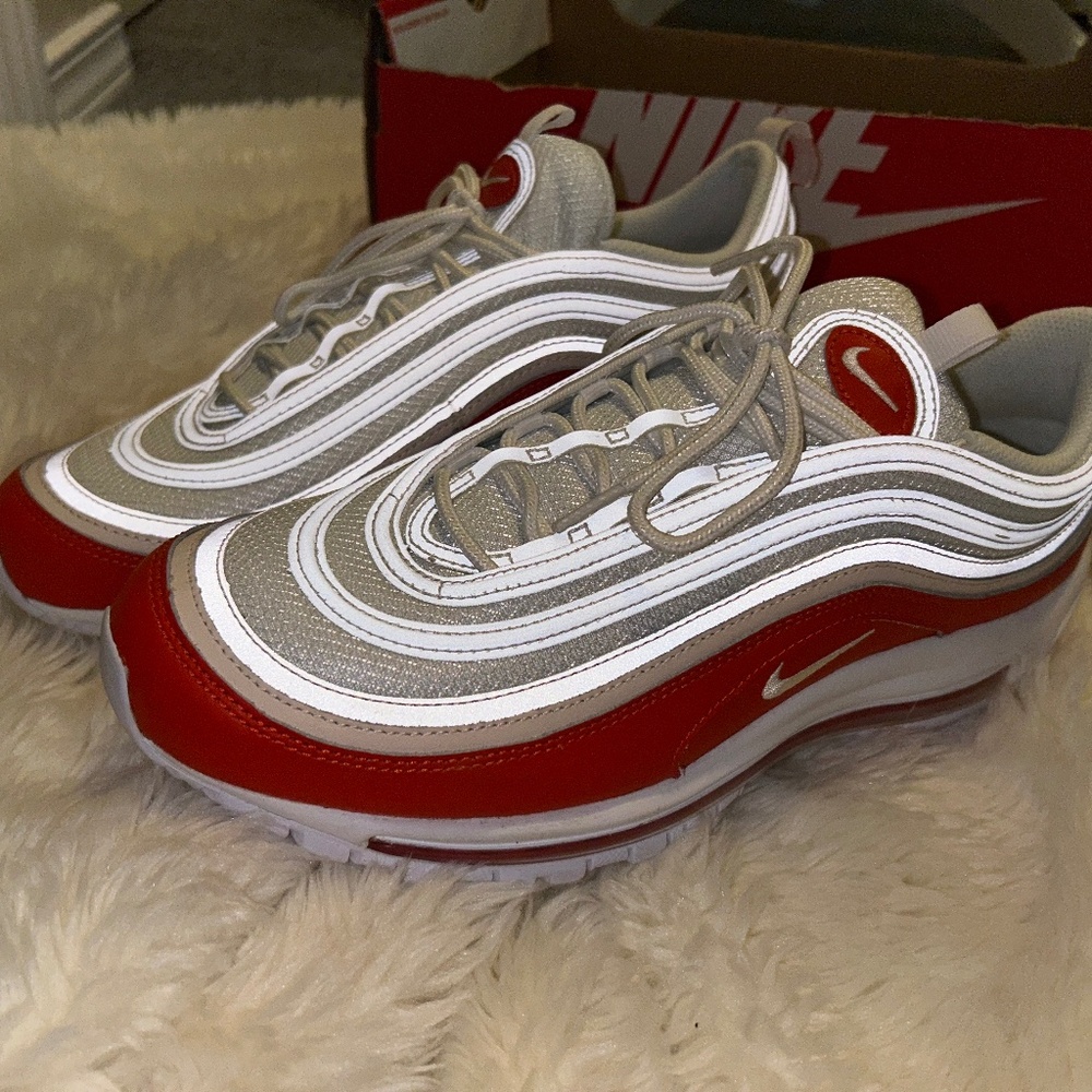 Mens Size 11 Air Max 97